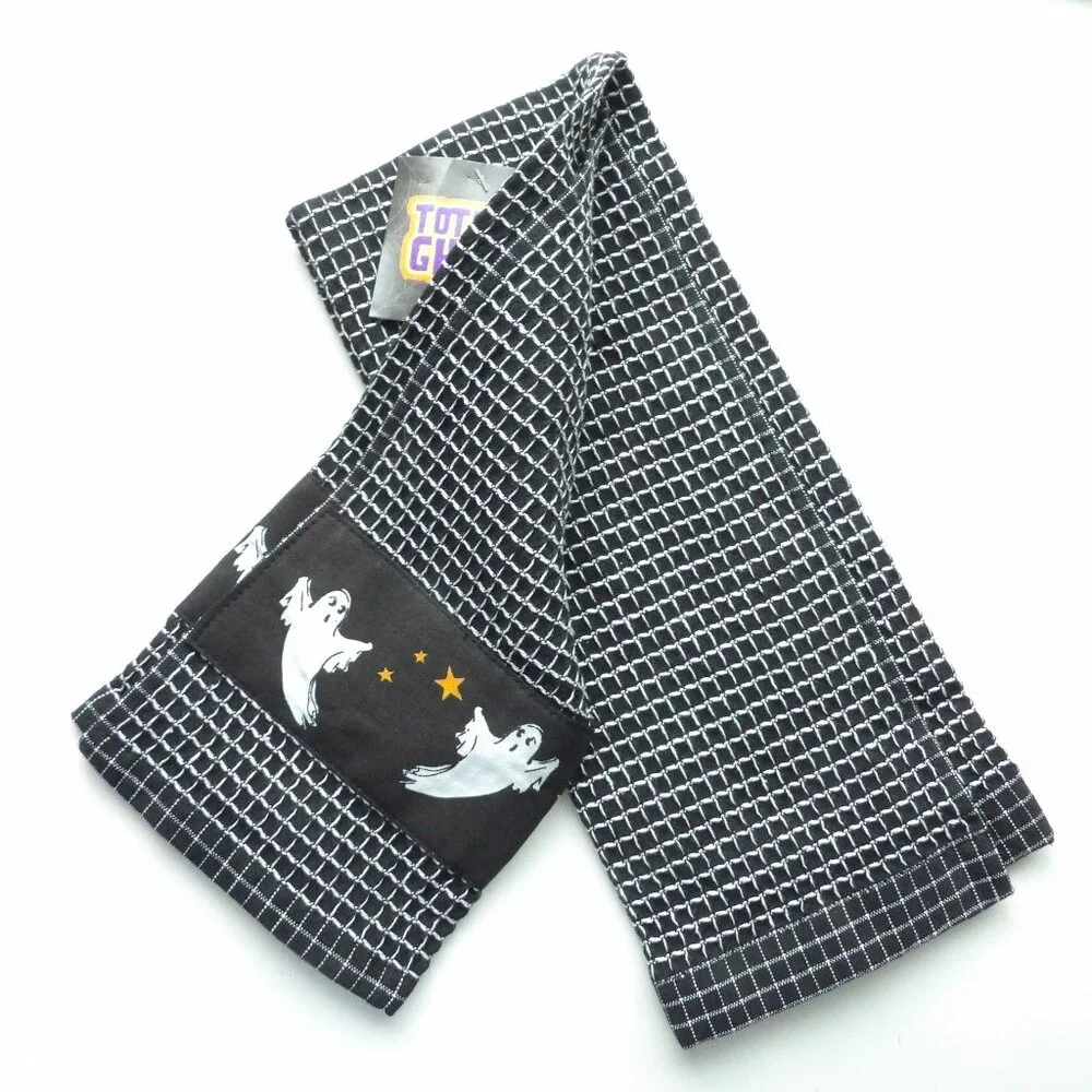 Bundle of 4 Halloween Themed Hand Towels Dish Towels NWT Good Witch Ghost